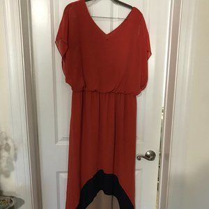 Chic maxi dress with elasticized waist size 18